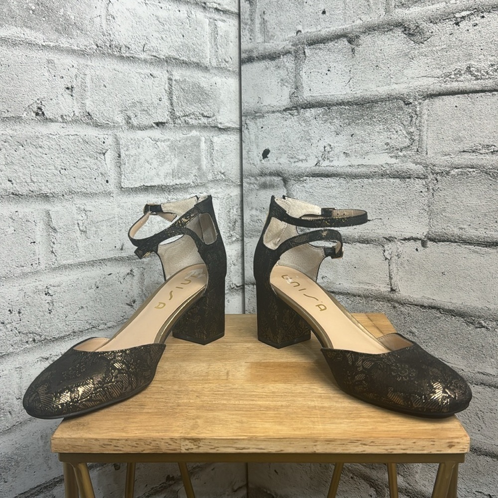 UNISA UnGeorgie-M Floral Black Metallic Gold Ankle Strap Block Heel Sandals Shoe